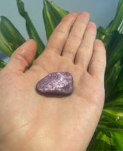 Load image into Gallery viewer, Purpurite (violet flame crystal)