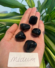 Load image into Gallery viewer, Jet (medium)