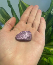 Load image into Gallery viewer, Purpurite (violet flame crystal)
